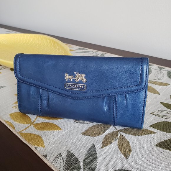 Beautiful Coach MADISON METALLIC Leather Trifold Wallet Blue w/Silver Hardware - Picture 1 of 4
